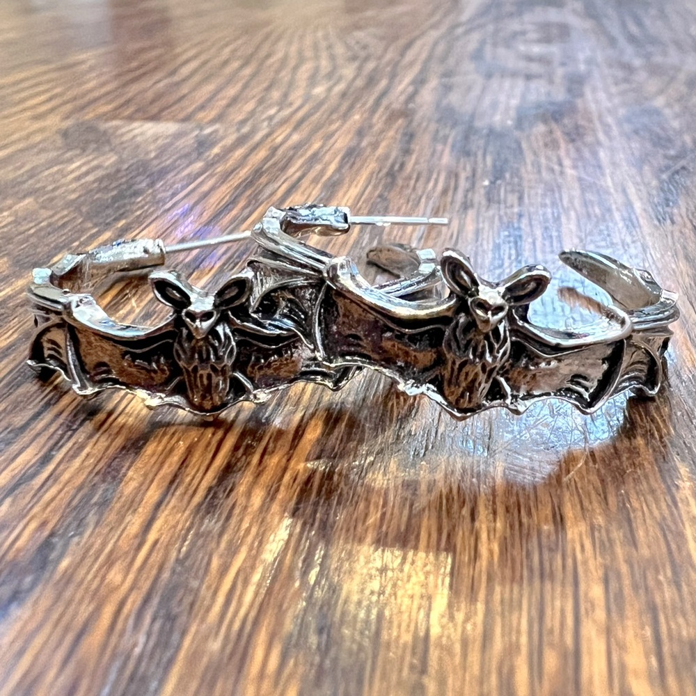 Bat hoops
